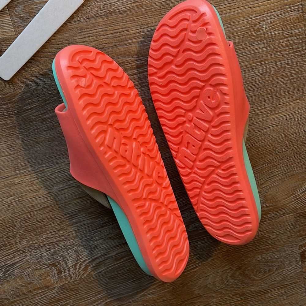 Lightweight native sandals - Picture 3 of 4
